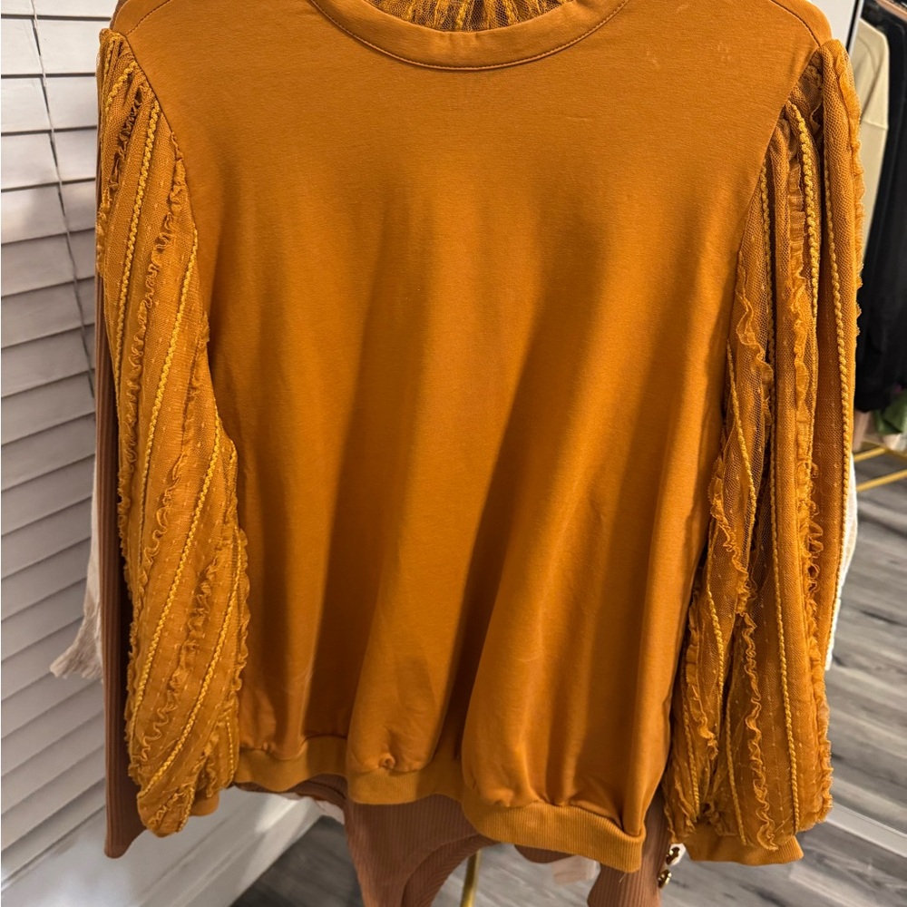 SHEIN Gold Long Sleeve Boxy Sweatshirt